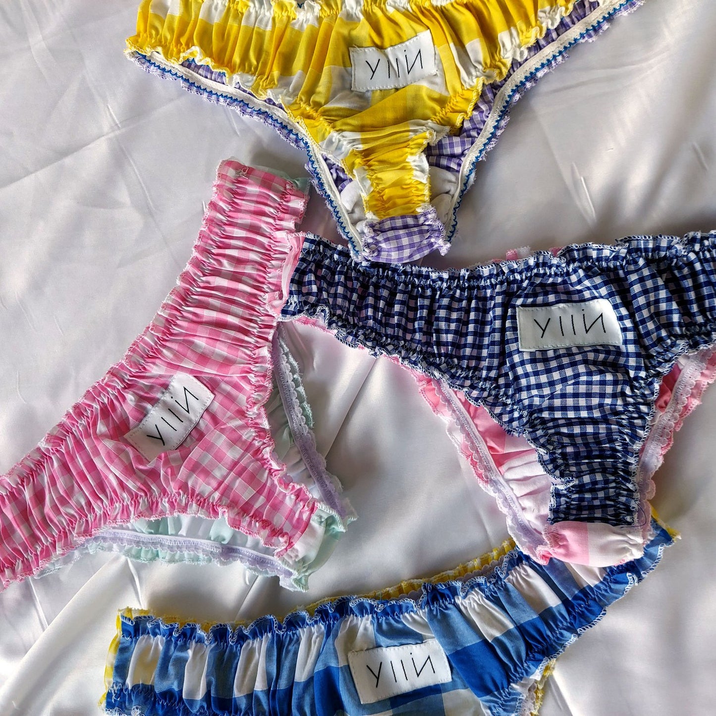 Mia Classic Gingham Thongs