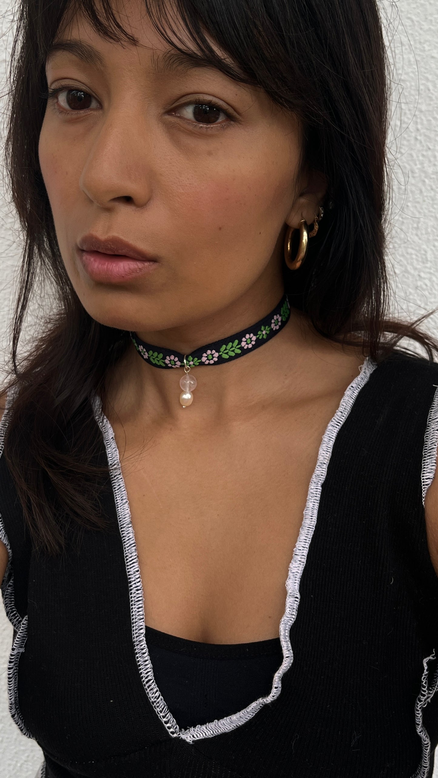 Flora Pearl Drop Chocker