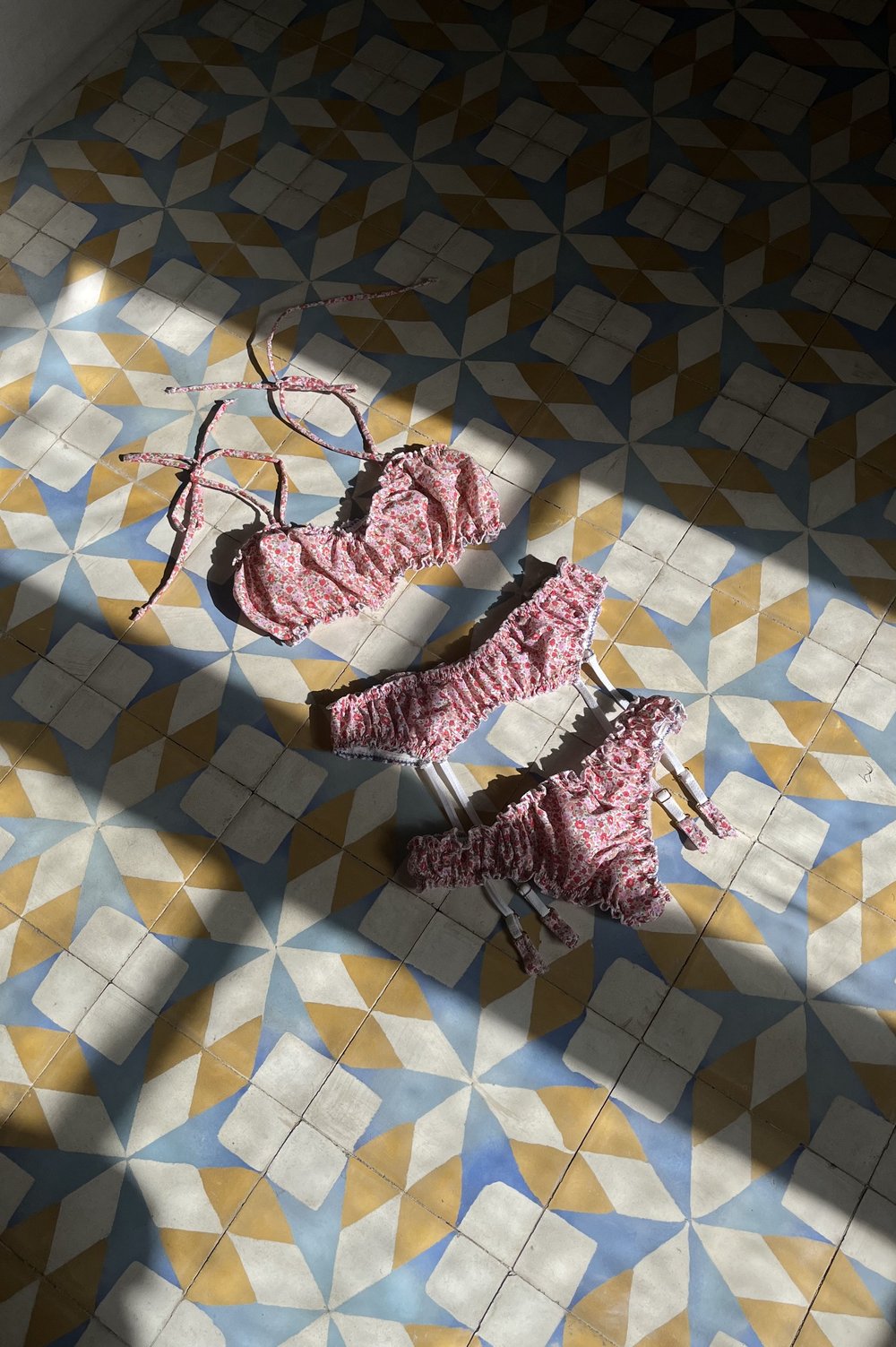 Mia - 3 Piece Lingerie Set