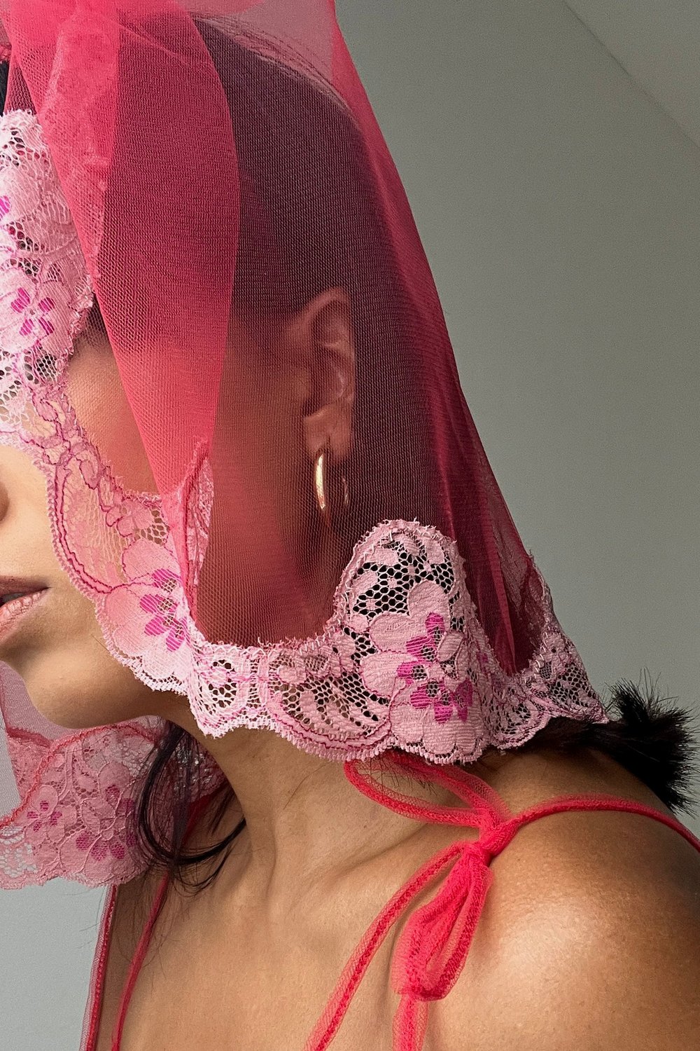 Amelia Bridal Veil White or Red