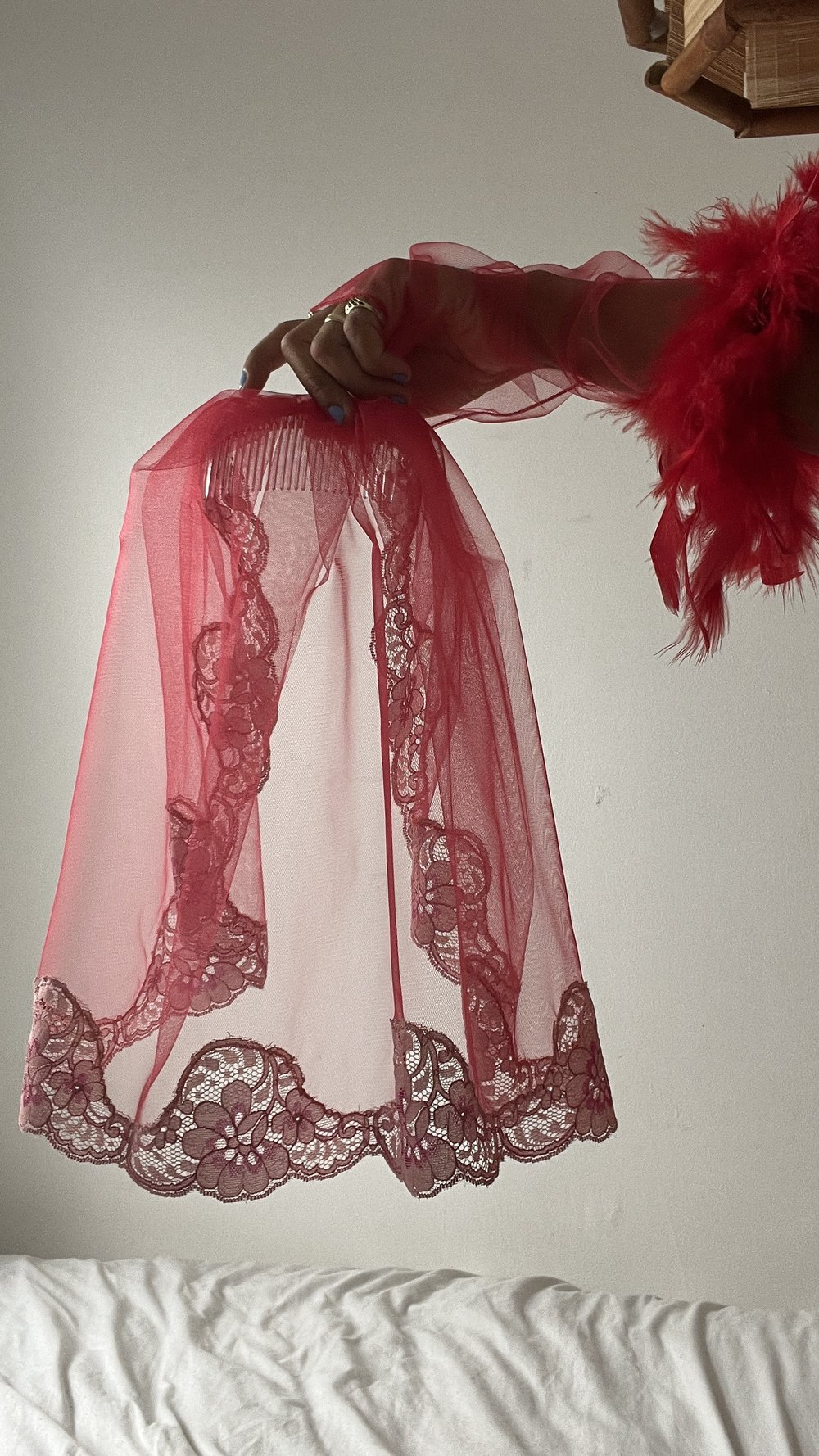 Amelia Bridal Veil White or Red