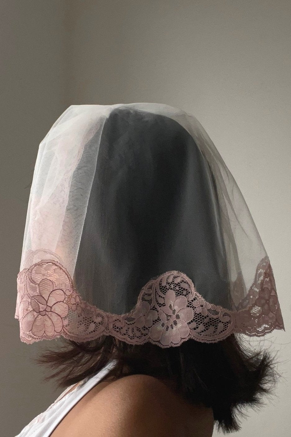 Amelia Bridal Veil White or Red